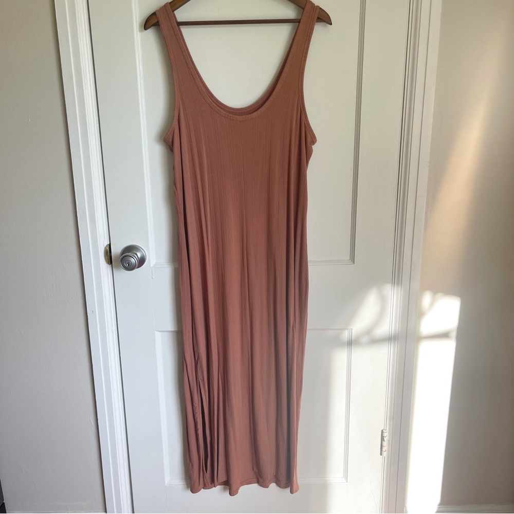 Old Navy Mauve Fitted Sleeveless Rib-Knit Midi Dress - Picture 8 of 9
